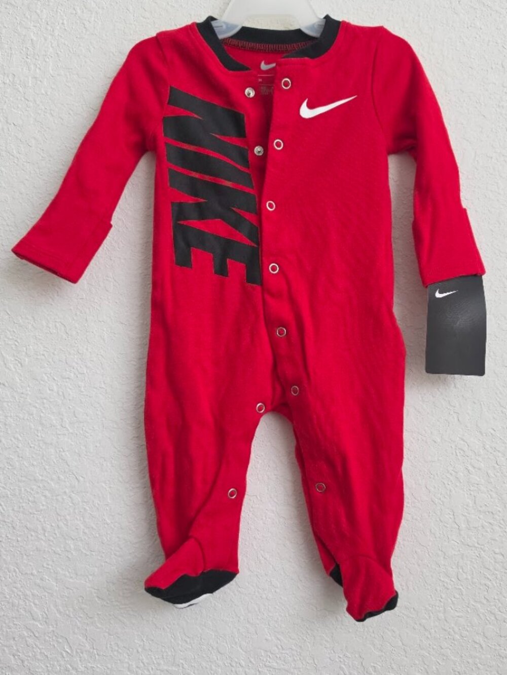 NIKE Baby One Piece Bodysuit Red Black Logo 3 Months New NWT.
